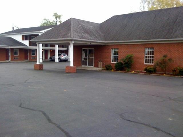 Super Inn Downtown Bardstown Exterior photo